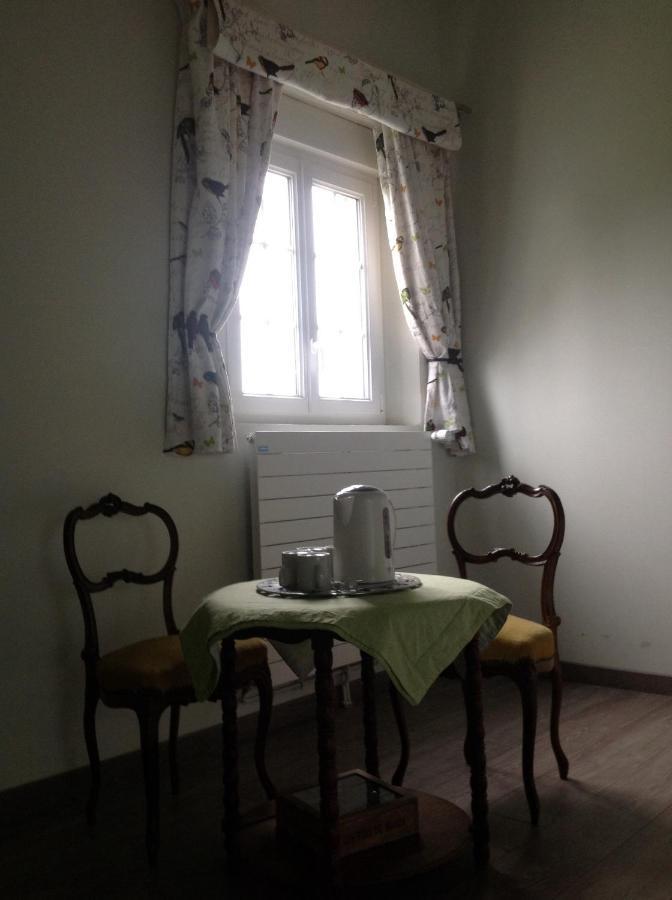 Le Saint Aubin- Maison D Hotes Dans Ce Monastere Du 16 Siecle Amfreville-la-Campagne Exterior photo